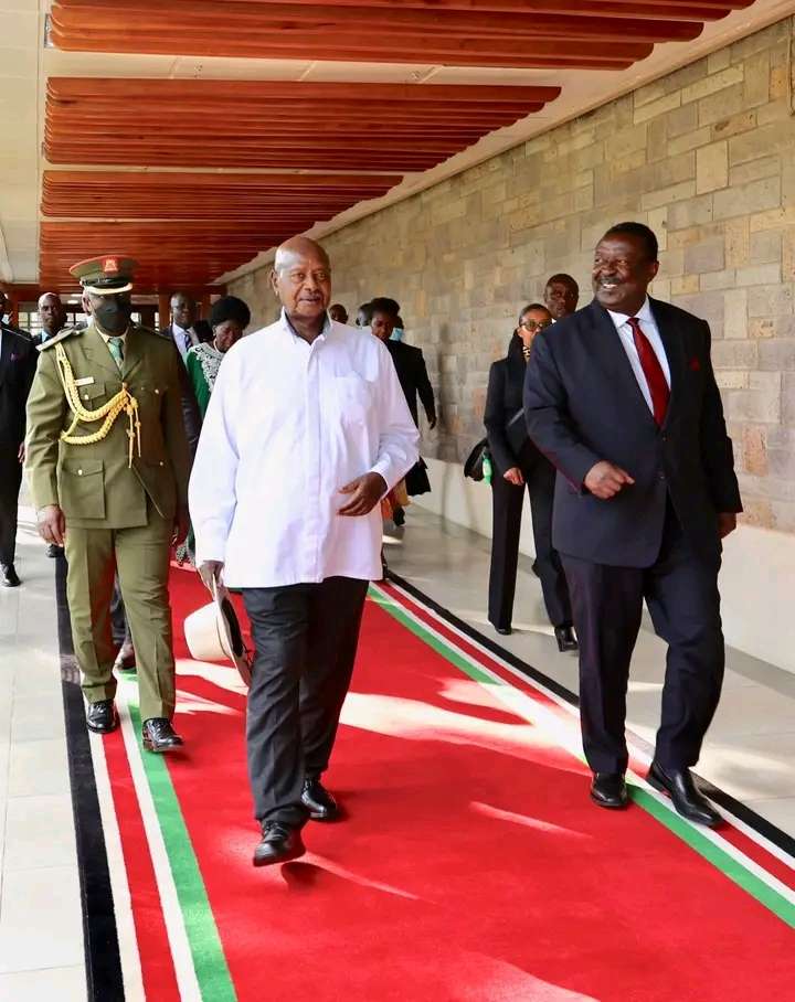 Uganda president Lands In Kenya