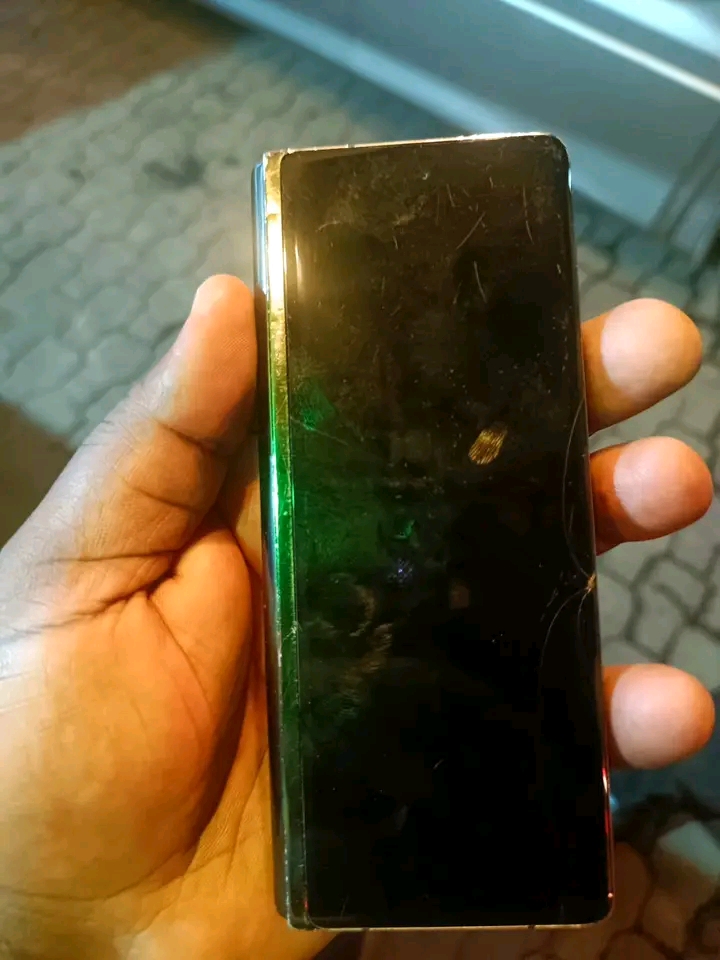 This Is The Amount Of Money That Willis Raburu’s Phone Could Cost You