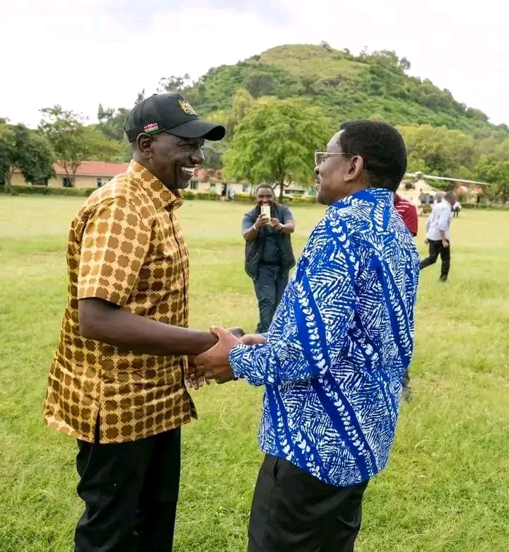 Uncomfortable Truth: James Orengo Seemingly Cozying Up To William Ruto Today Is A Clear Sign That All Is Not Well In The Linda Mwananchi
