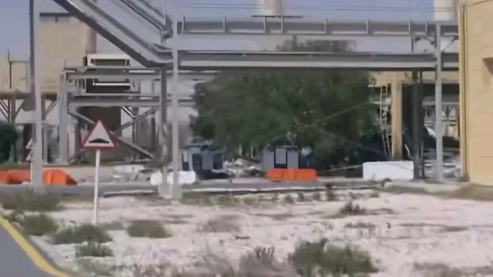 ๐๐ฅ๐๐๐๐๐ก๐: Images Reveal Damage at U.S. Base in Qatar After Iranian Strike